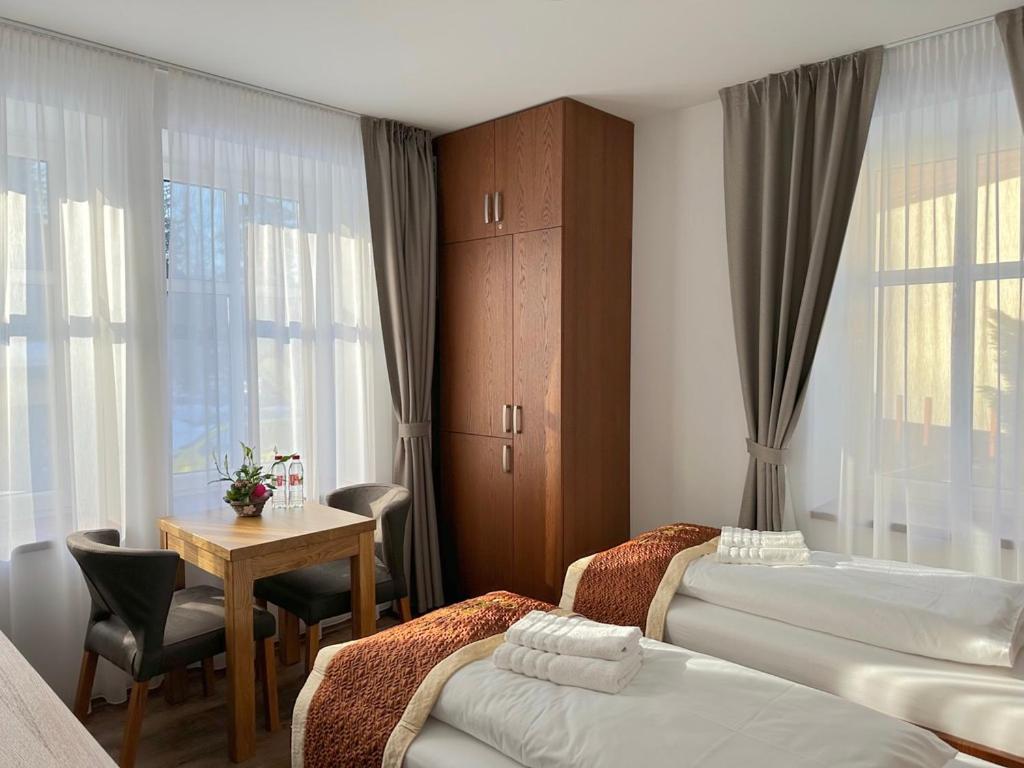 Synek Pension Spindleruv Mlyn Bagian luar foto
