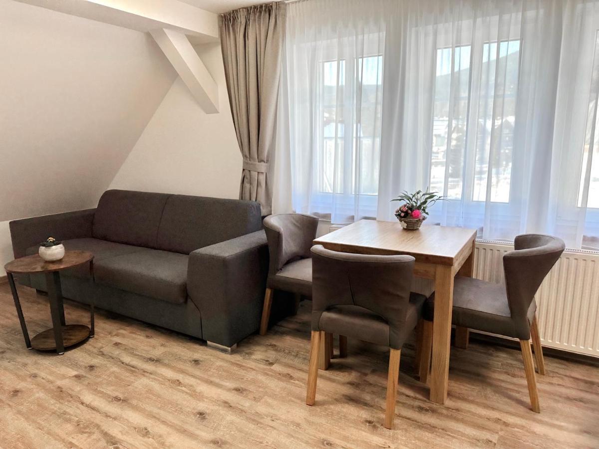 Synek Pension Spindleruv Mlyn Bagian luar foto