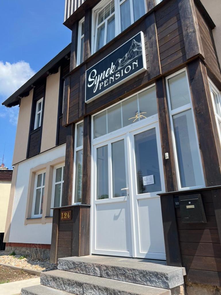 Synek Pension Spindleruv Mlyn Bagian luar foto