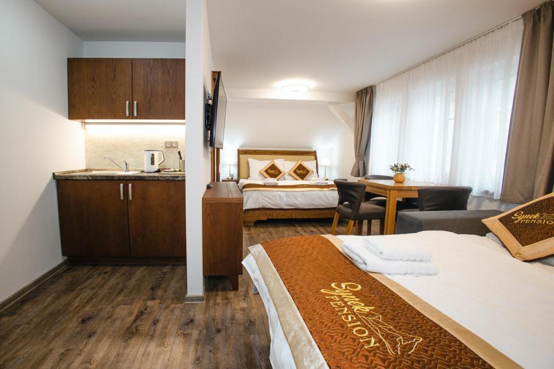 Synek Pension Spindleruv Mlyn Bagian luar foto