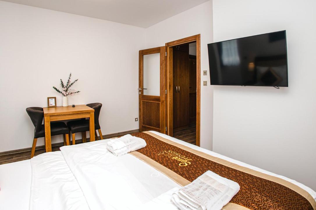 Synek Pension Spindleruv Mlyn Bagian luar foto
